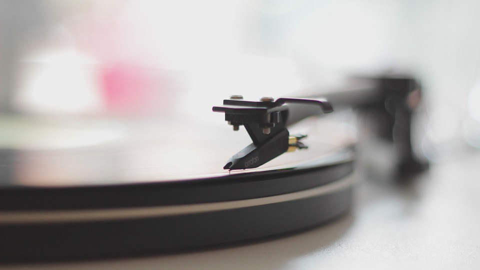 record-336626_960_720